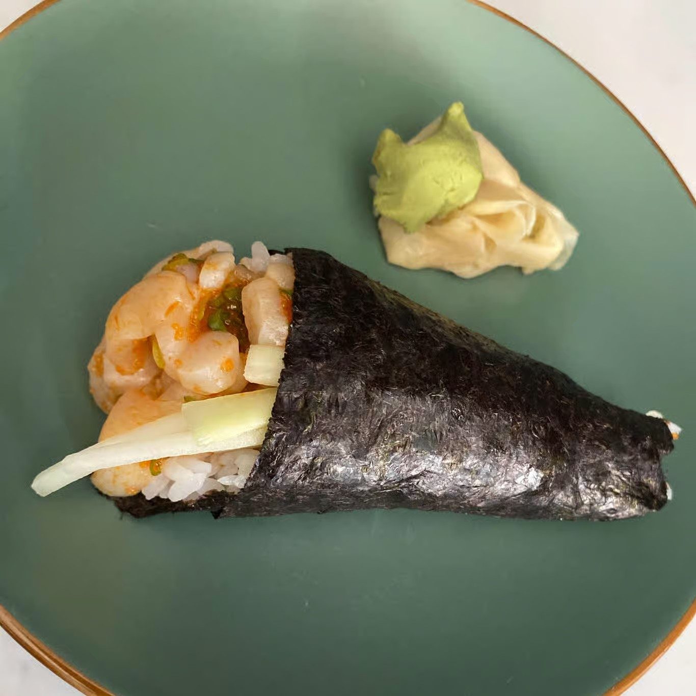 Spicy Scallop Roll.