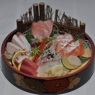 Omakase Sashimi Combo