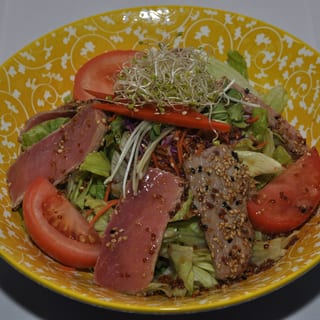 Sesame Seed Crust Tuna Salad